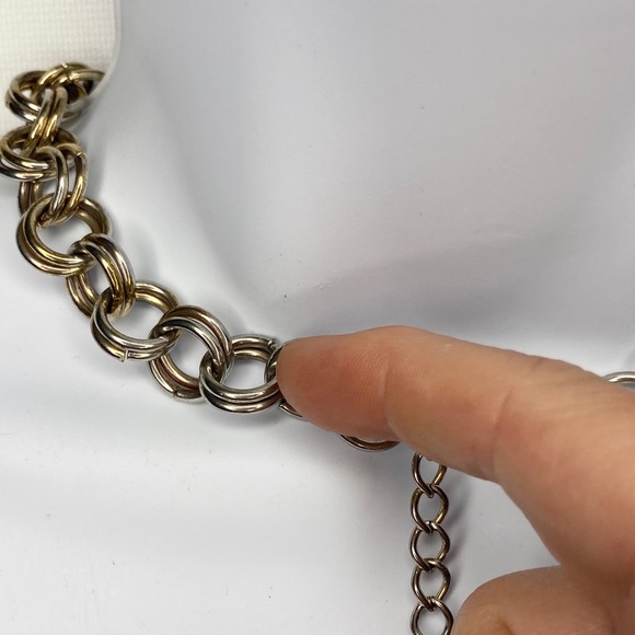 BOGO Gold Tone Mesh Chunky Link Statement Necklace - Picture 5 of 11